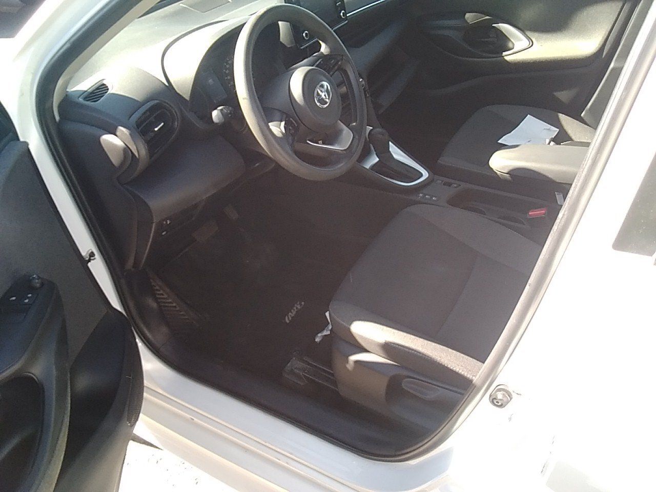 Toyota Yaris 1.5 120h Business Plus - Foto 2