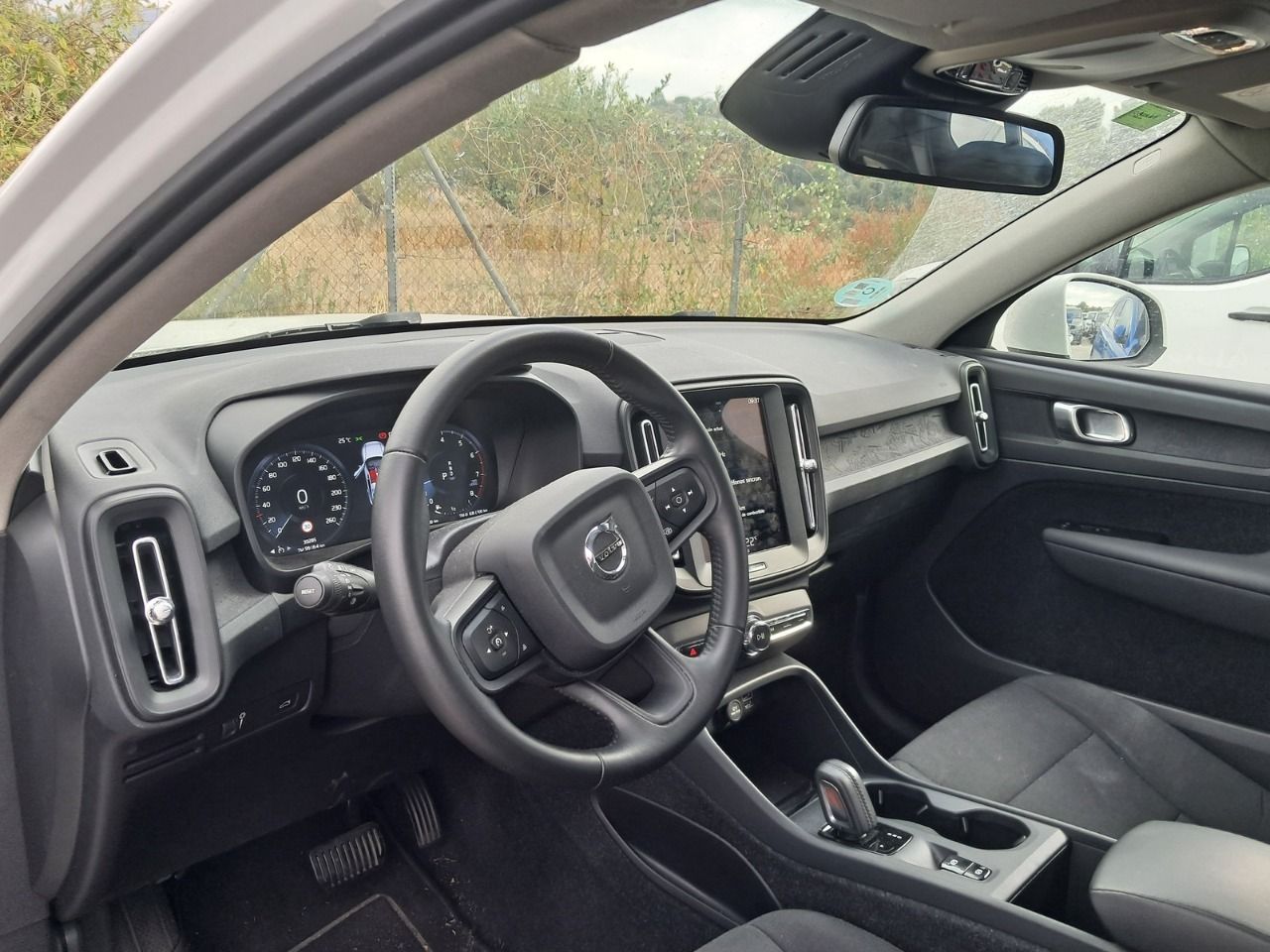 Volvo Xc40 1.5 T2 Momentum Core Auto - Foto 2