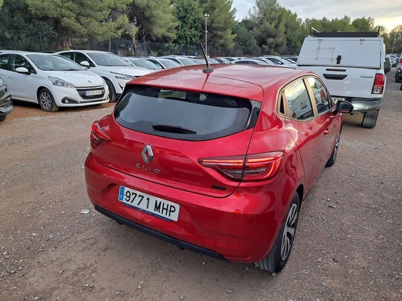 Renault Clio Equilibre E-tech Híbrido 103 Kw (145cv) - Foto 2