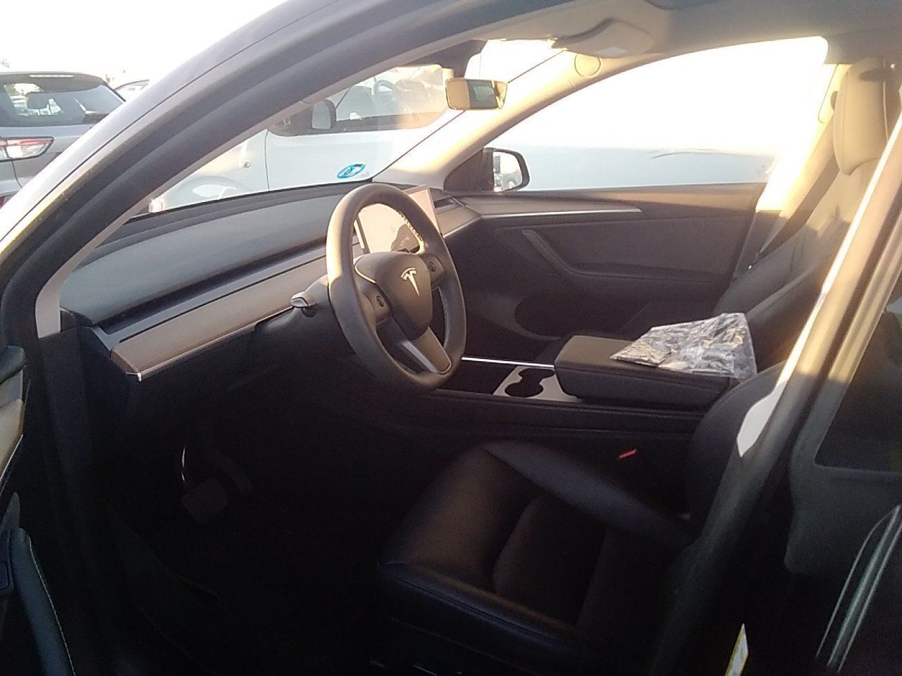 Tesla Model Y Gran Autonomía 4wd - Foto 2