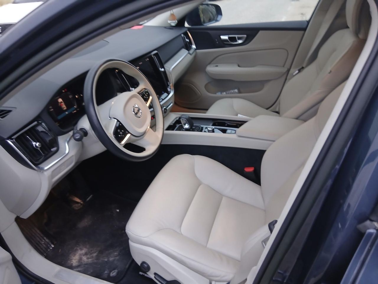 Volvo V60 Cross Country 2.0 B4 (d) Awd Core Auto - Foto 2