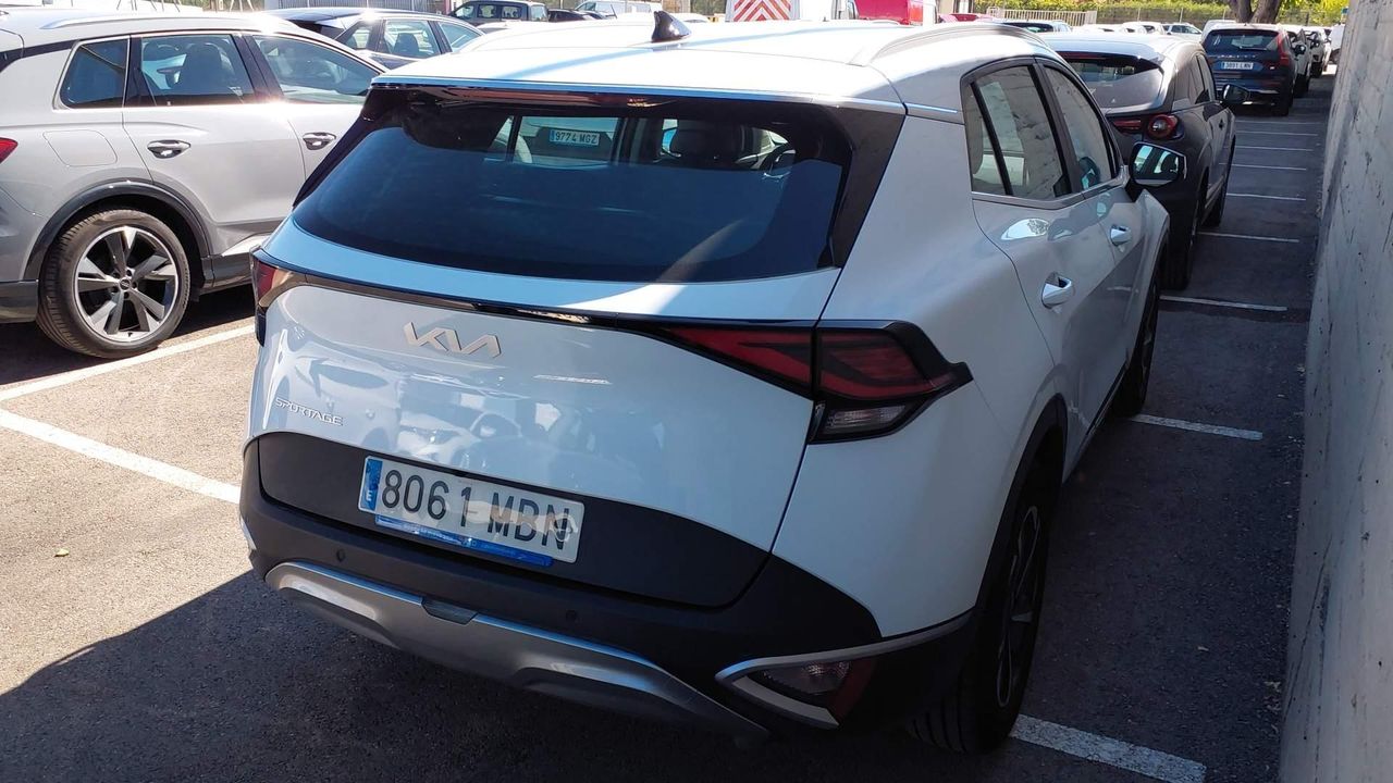 Kia Sportage 1.6 Crdi Mhev 100kw (136cv) Business 4x4 - Foto 2
