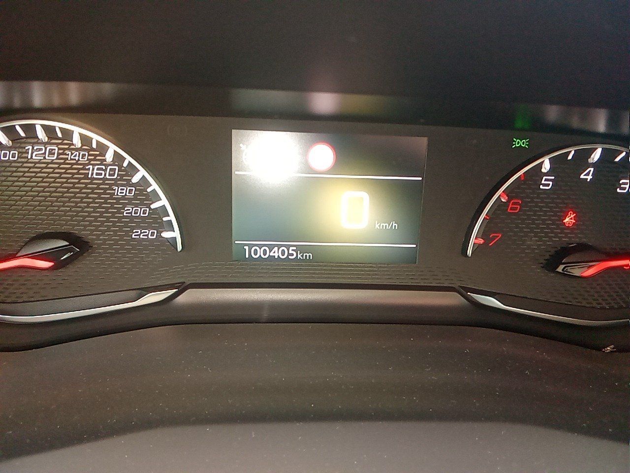 Peugeot 2008 Active Pack Bluehdi 81kw (110cv) - Foto 2