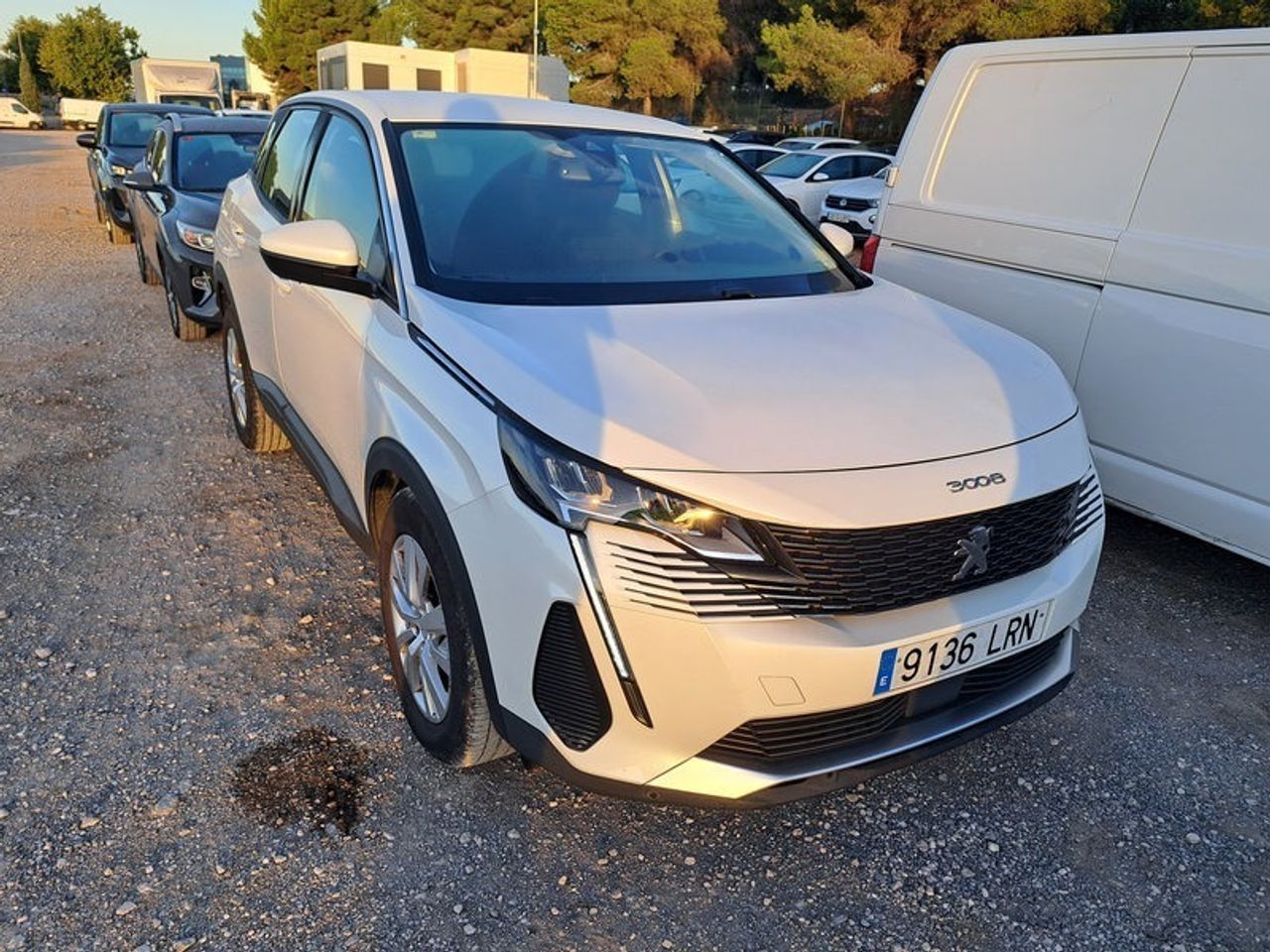Peugeot 3008 1.5 Bluehdi 96kw (130cv) S&s Active Pack - Foto 2