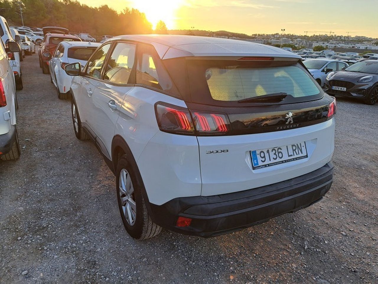 Peugeot 3008 1.5 Bluehdi 96kw (130cv) S&s Active Pack - Foto 2