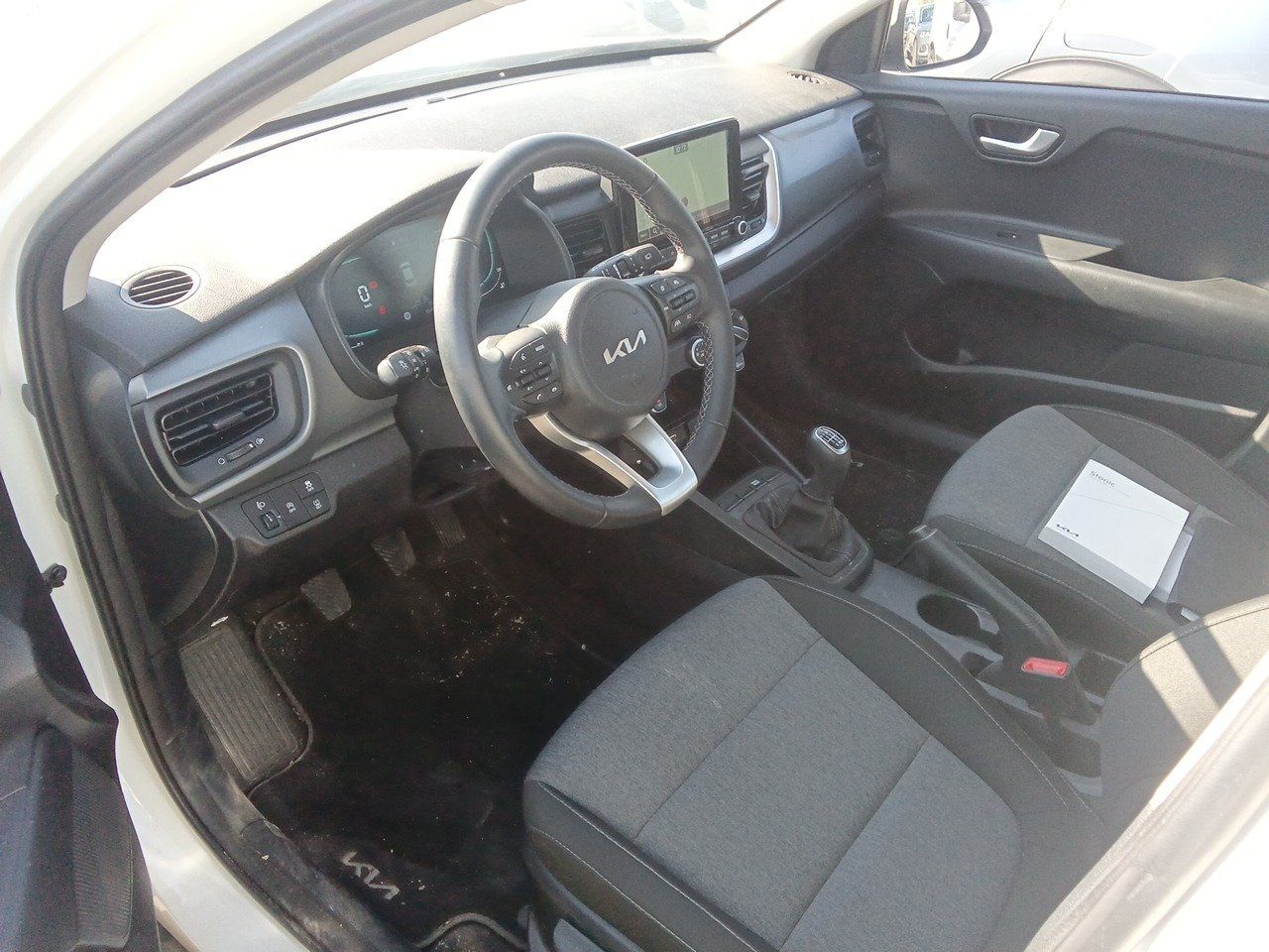 Kia Stonic 1.0 T-gdi 74kw (100cv) Mhev Mt Concept - Foto 2
