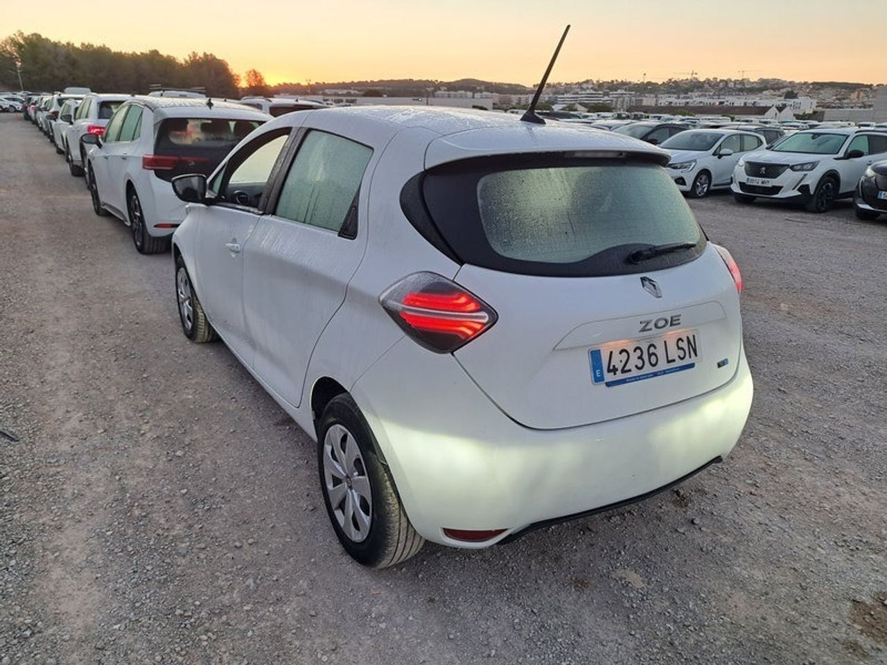 Renault Zoe Life 80 Kw R110 Bateria 40kwh - Foto 2