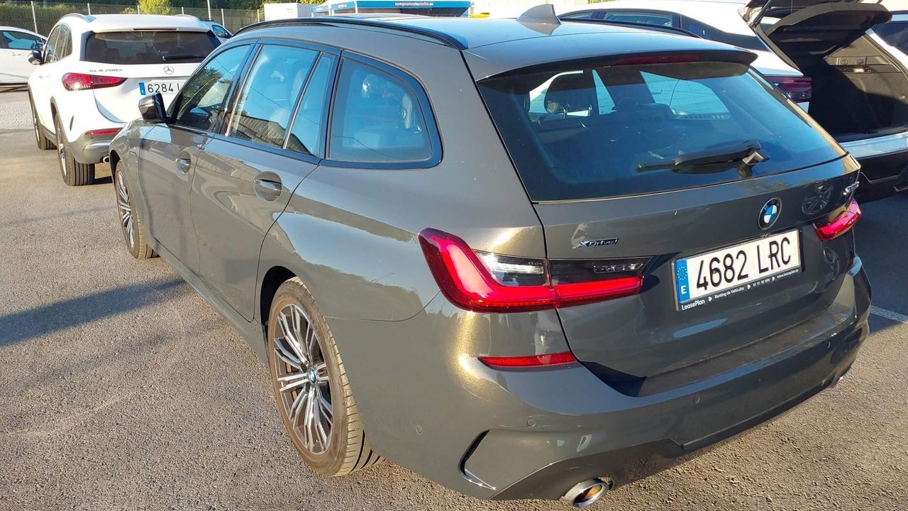 Bmw Series 3 330e Xdrive Touring - Foto 2
