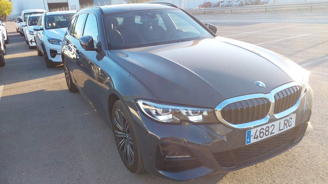 Bmw Series 3 330e Xdrive Touring - Foto 2