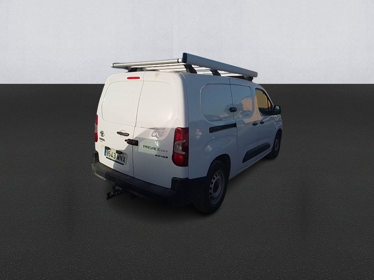 Toyota Proace City Van Ev 50kwh 136cv Gx Plus L2 - Foto 2