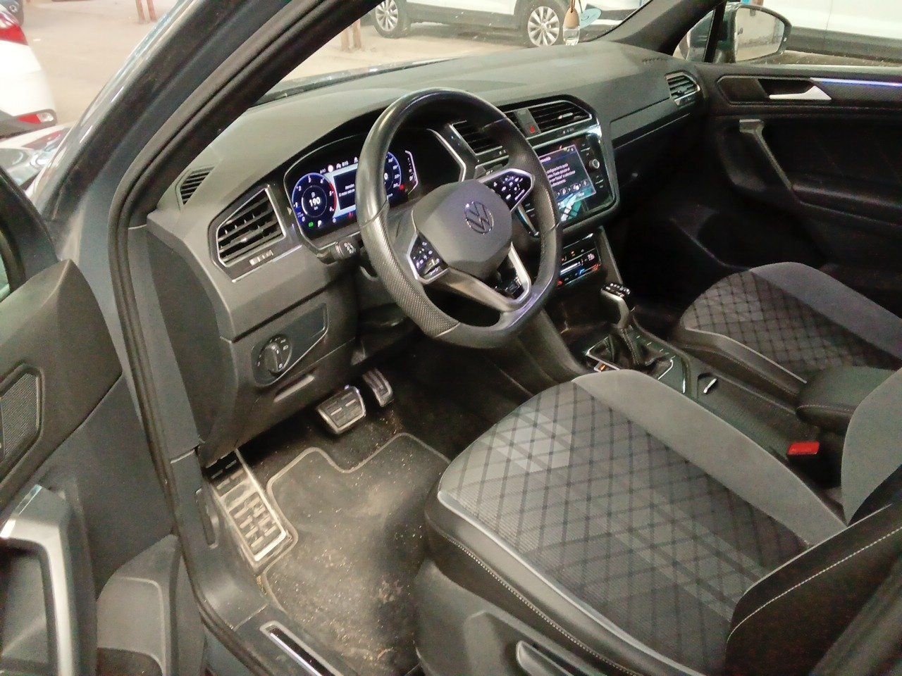 Volkswagen Tiguan R-line 2.0 Tdi 110kw (150cv) Dsg - Foto 2