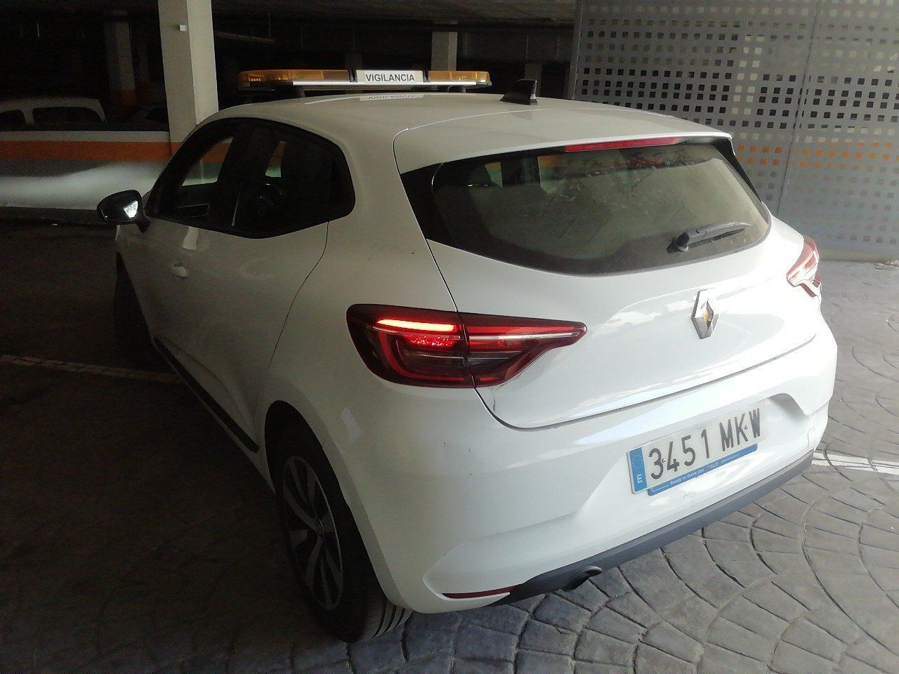 Renault Clio Equilibre Blue Dci 74kw (100cv) - Foto 2