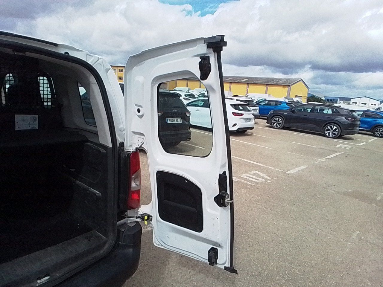 Citroen Berlingo Talla M Bluehdi 100 S&s Live Pack Busine - Foto 2