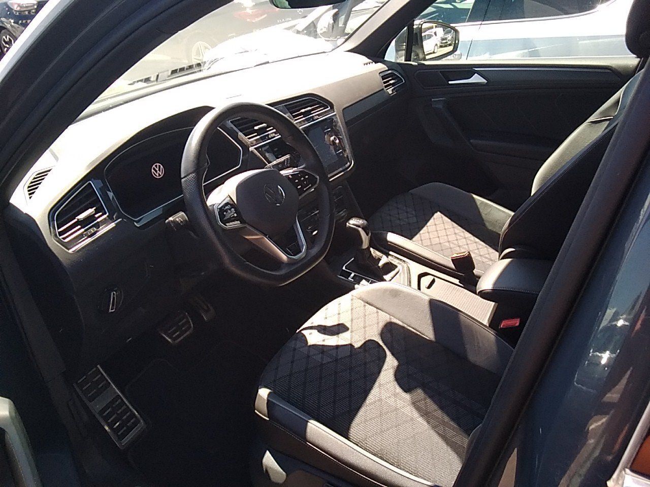 Volkswagen Tiguan R-line 2.0 Tdi 110kw (150cv) Dsg - Foto 2