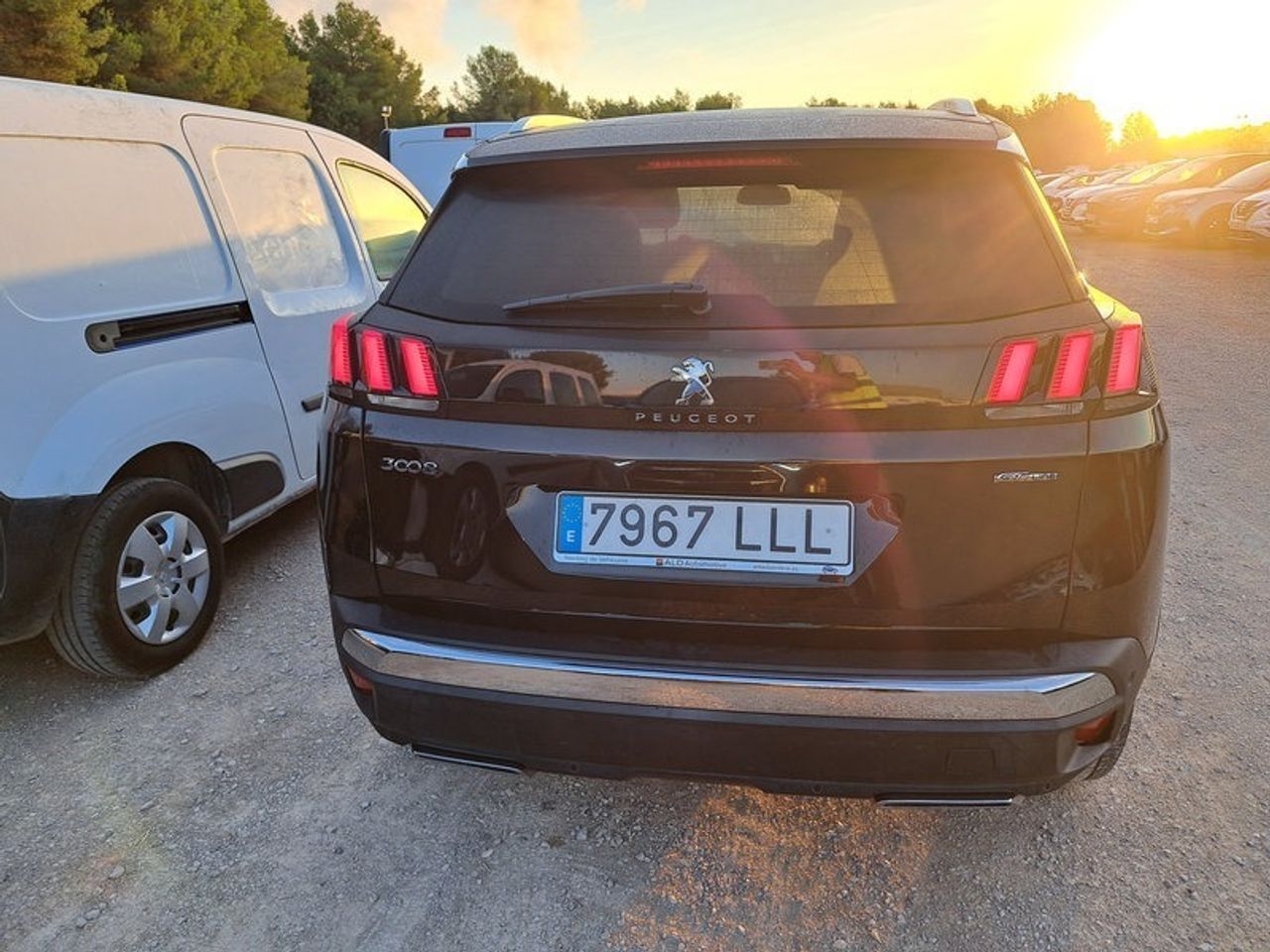 Peugeot 3008 1.5 Bluehdi 96kw S&s Gt Line Eat8 - Foto 2