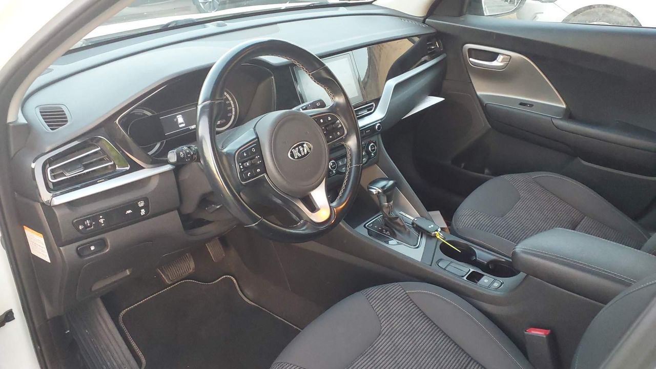 Kia Niro 1.6 Gdi Hev 104kw (141cv) Concept - Foto 2