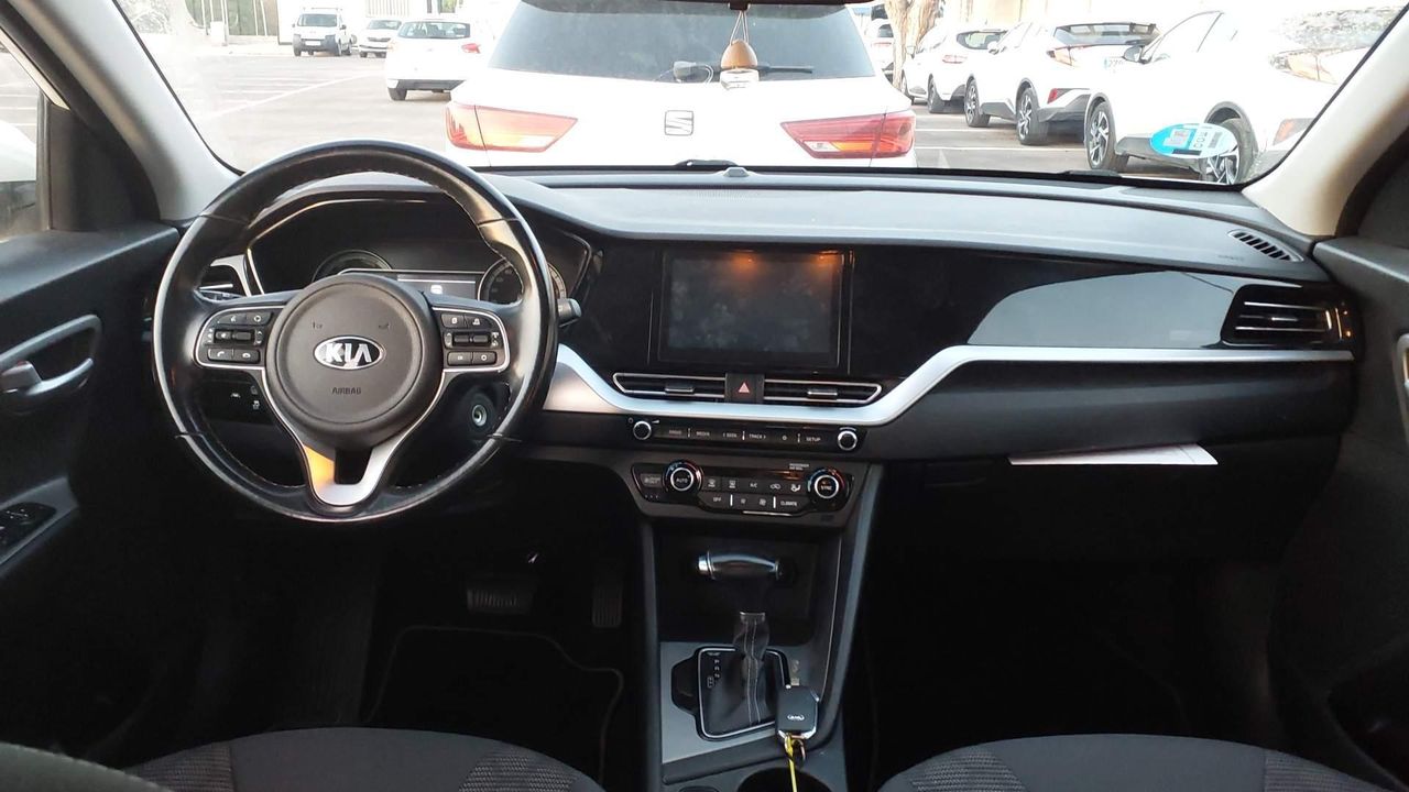 Kia Niro 1.6 Gdi Hev 104kw (141cv) Concept - Foto 2