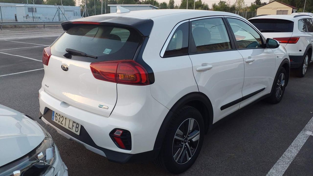 Kia Niro 1.6 Gdi Hev 104kw (141cv) Concept - Foto 2