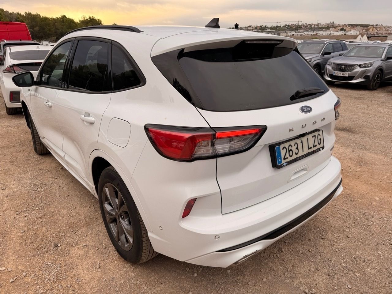 Ford Kuga St-line 2.5 Duratec Fhev 140kw Auto - Foto 2