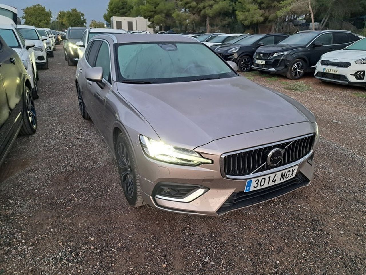 Volvo V60 2.0 B4 (d) Plus Dark Auto - Foto 2