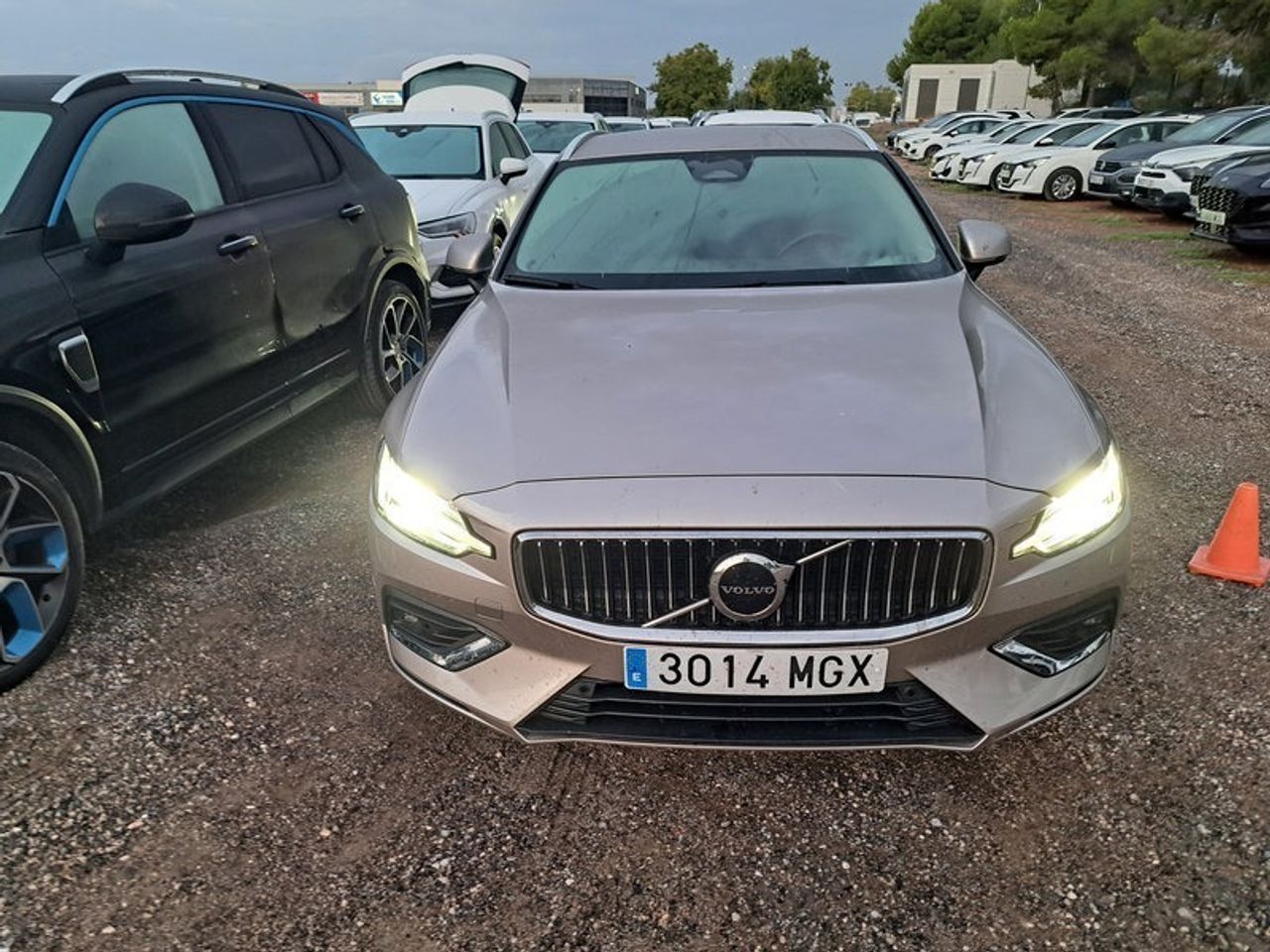 Volvo V60 2.0 B4 (d) Plus Dark Auto - Foto 2