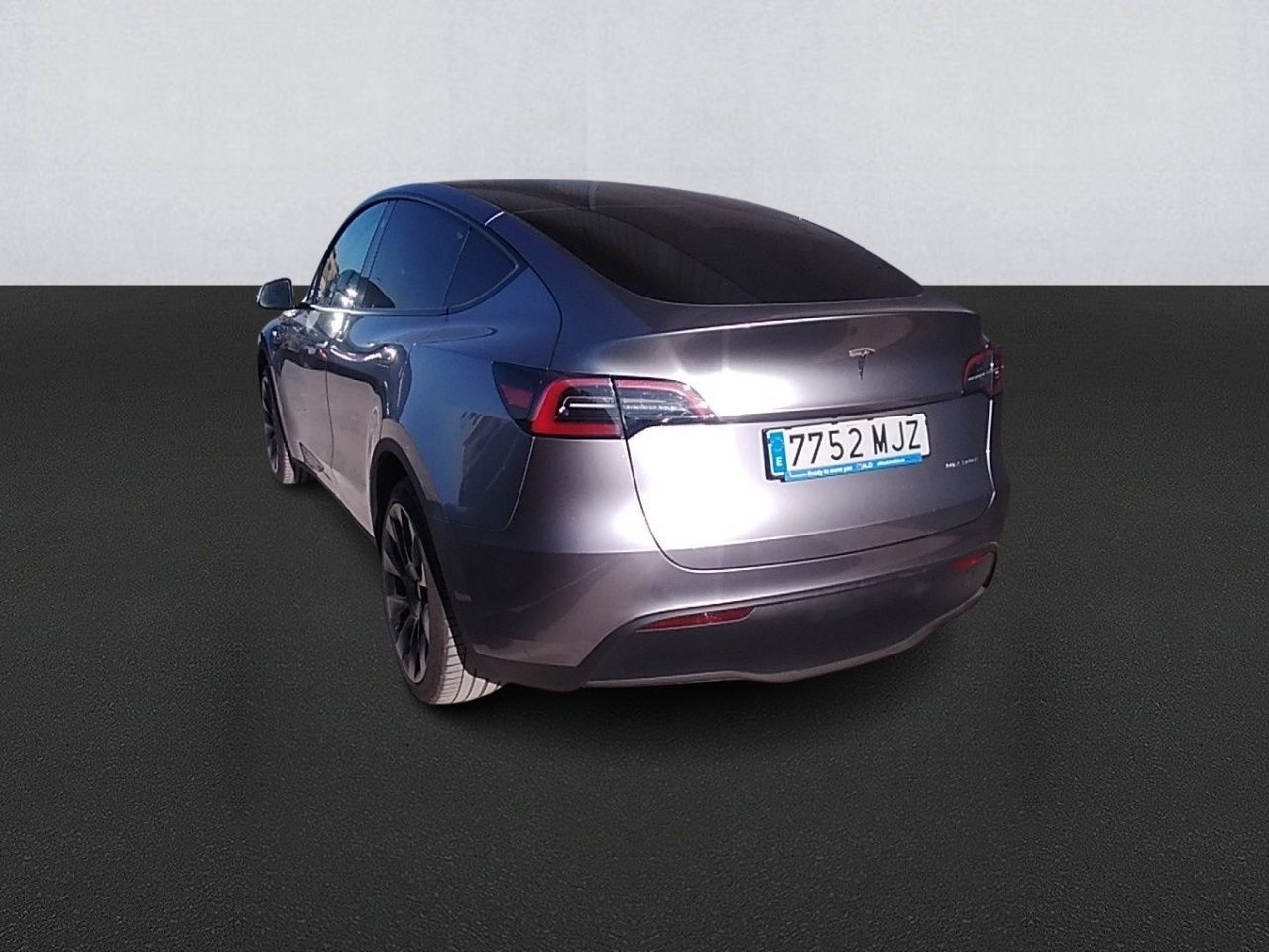 Tesla Model Y Gran Autonomía 4wd - Foto 2