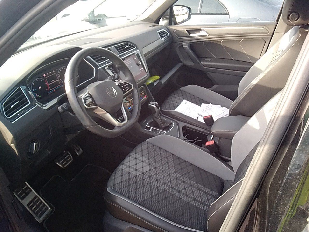 Volkswagen Tiguan R-line 2.0 Tdi 110kw (150cv) Dsg - Foto 2