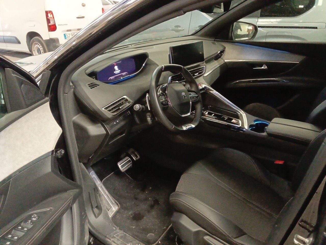 Peugeot 5008 1.5 Bluehdi 96kw S&s Gt Eat8 - Foto 2
