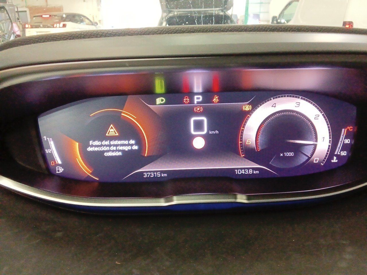 Peugeot 5008 1.5 Bluehdi 96kw S&s Gt Eat8 - Foto 2