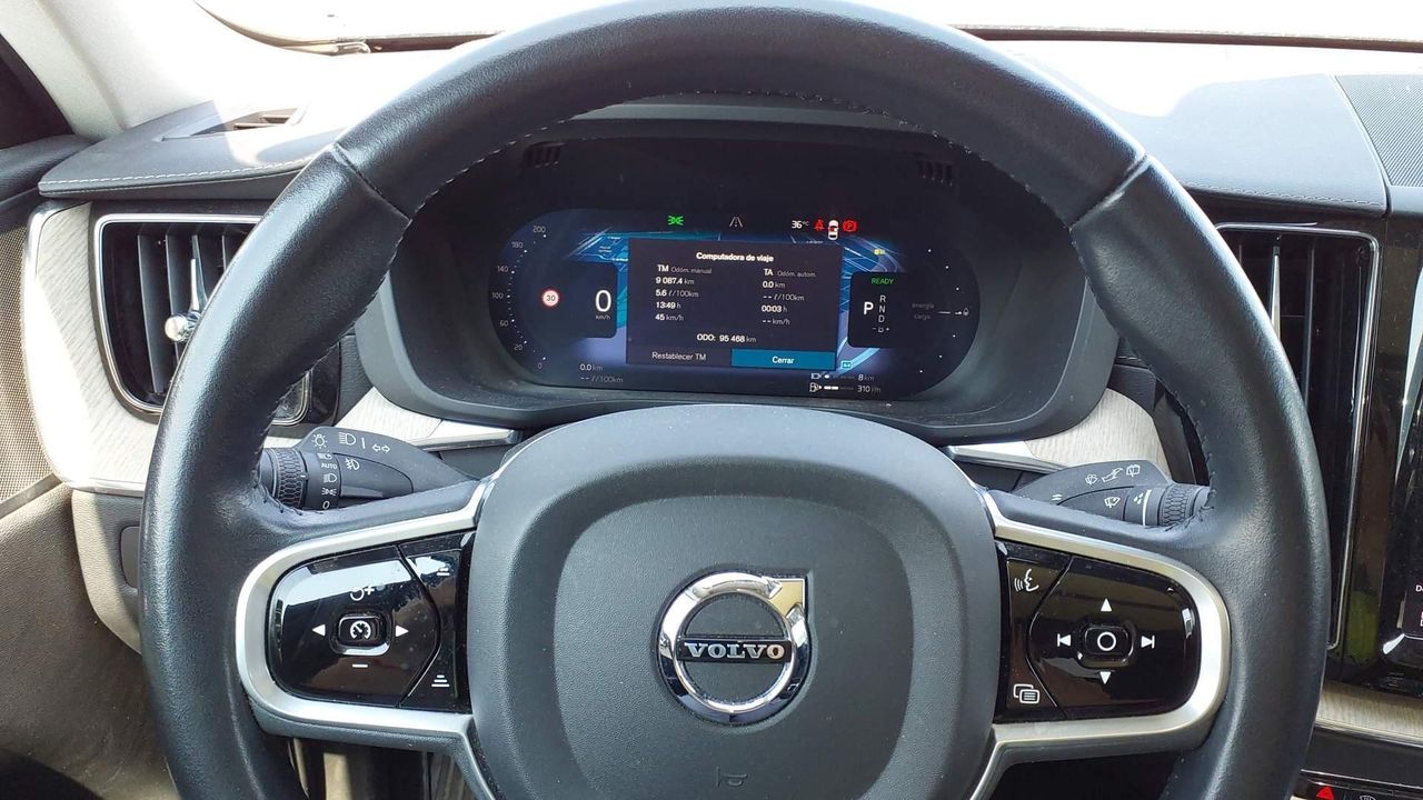 Volvo Xc60 2.0 T6 Awd Recharge Inscription Auto - Foto 2