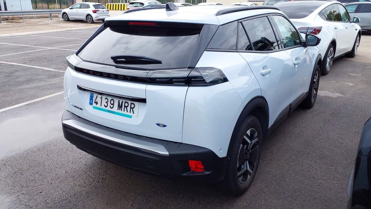 Peugeot 2008 Eléctrico Allure 136 (100kw) - Foto 2