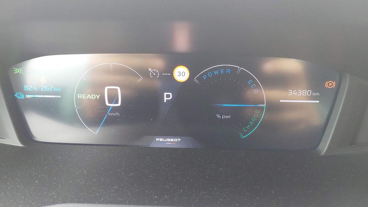 Peugeot 2008 Eléctrico Allure 136 (100kw) - Foto 2