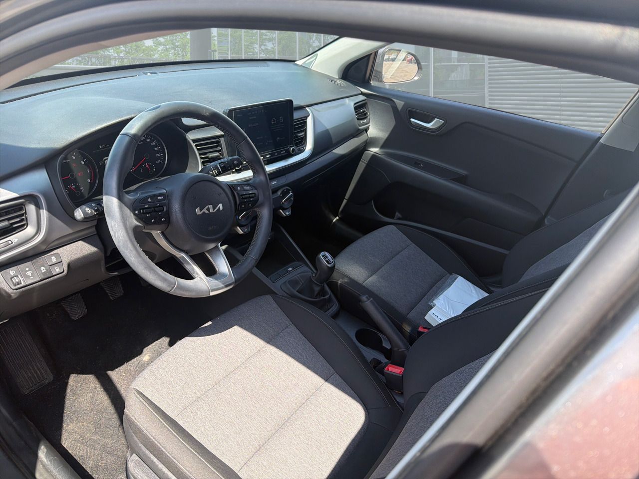 Kia Stonic 1.0 T-gdi 74kw (100cv) Mhev Mt Concept - Foto 2