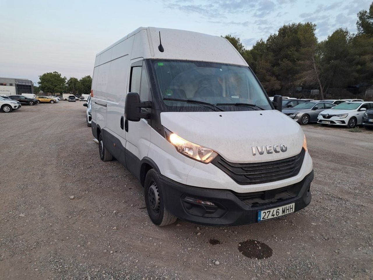 Iveco Daily 35s 18h V 3520l/h2 12 M3 - Foto 2