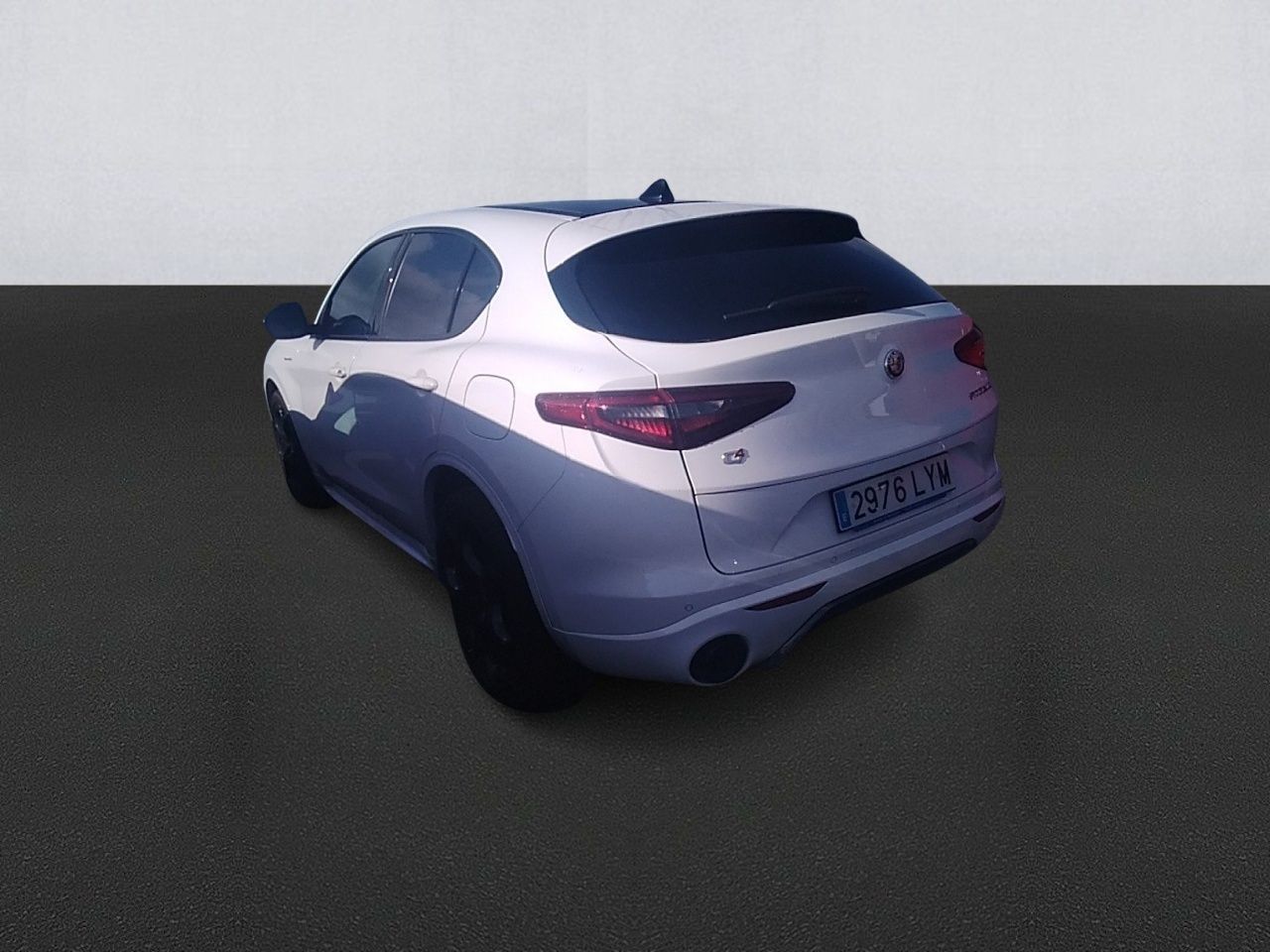 Alfa Romeo Stelvio 2.2 Diésel 154kw (210cv) Veloce Q4 - Foto 2