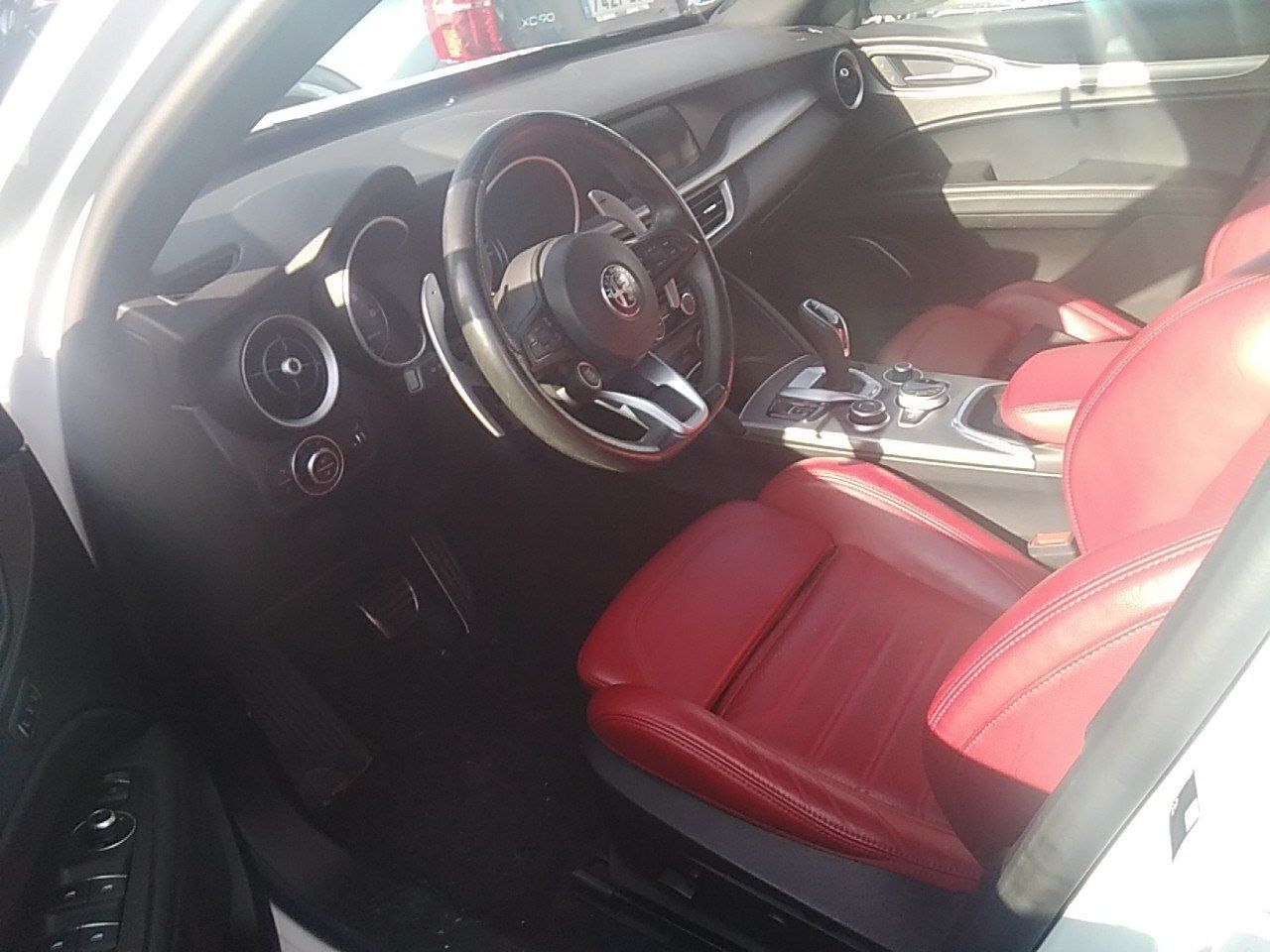 Alfa Romeo Stelvio 2.2 Diésel 154kw (210cv) Veloce Q4 - Foto 2