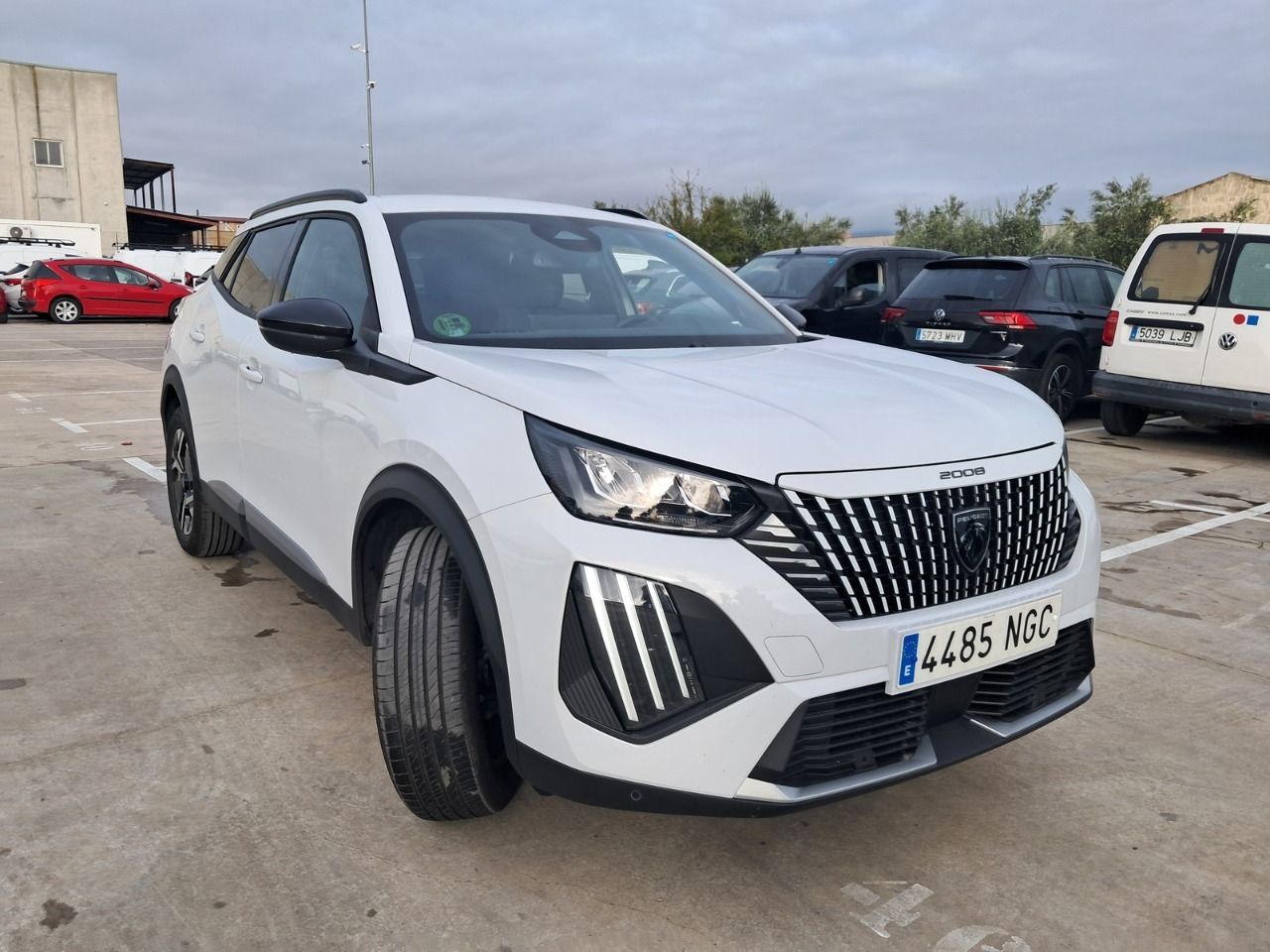 Peugeot 2008 Allure Puretech 100 S&s 6 Vel. Man - Foto 2