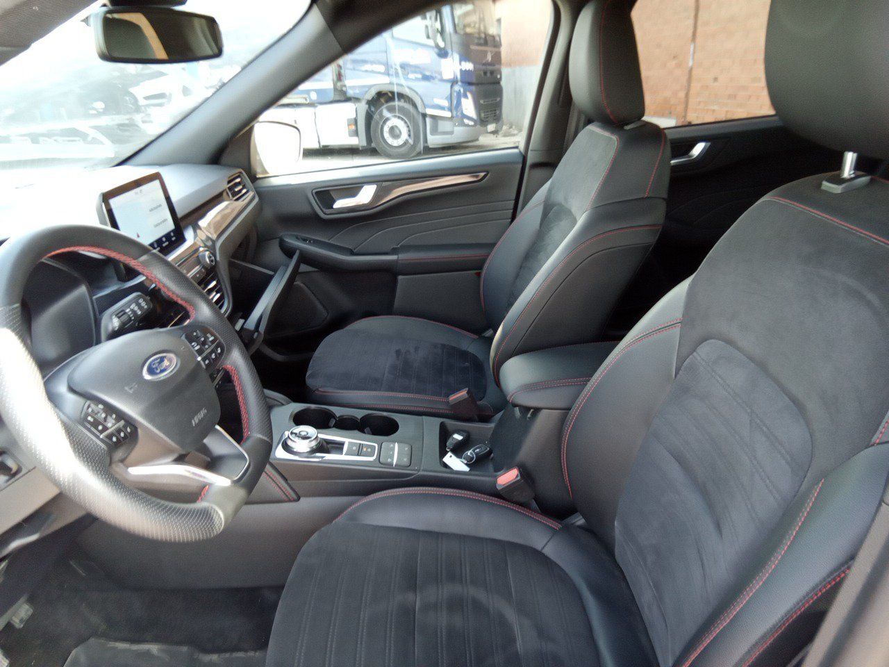 Ford Kuga St-line X 2.0 Ecoblue 140kw 4x4 Auto - Foto 2