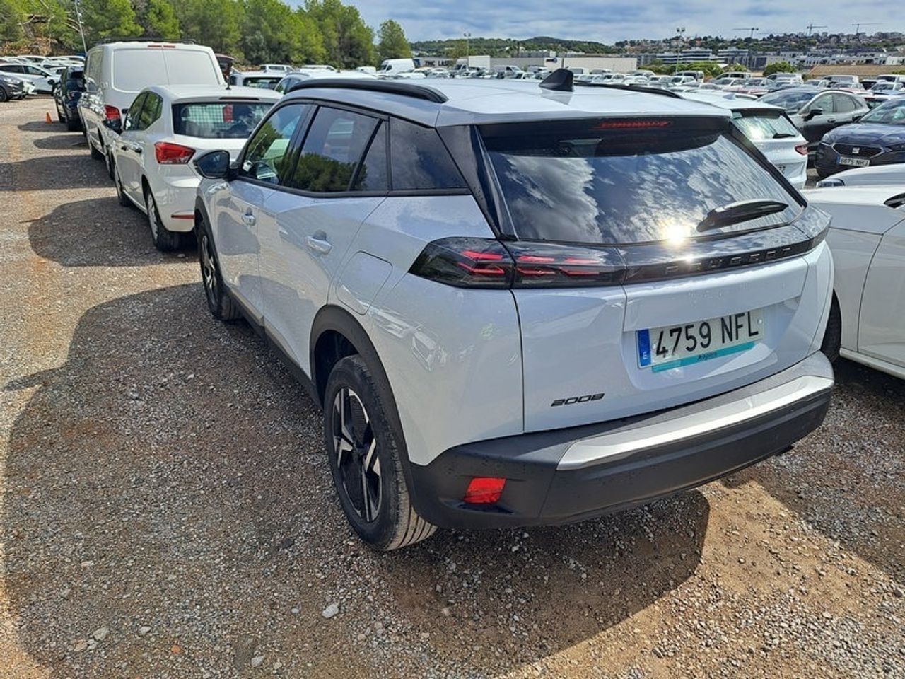 Peugeot 2008 Allure Puretech 100 S&s 6 Vel. Man - Foto 2