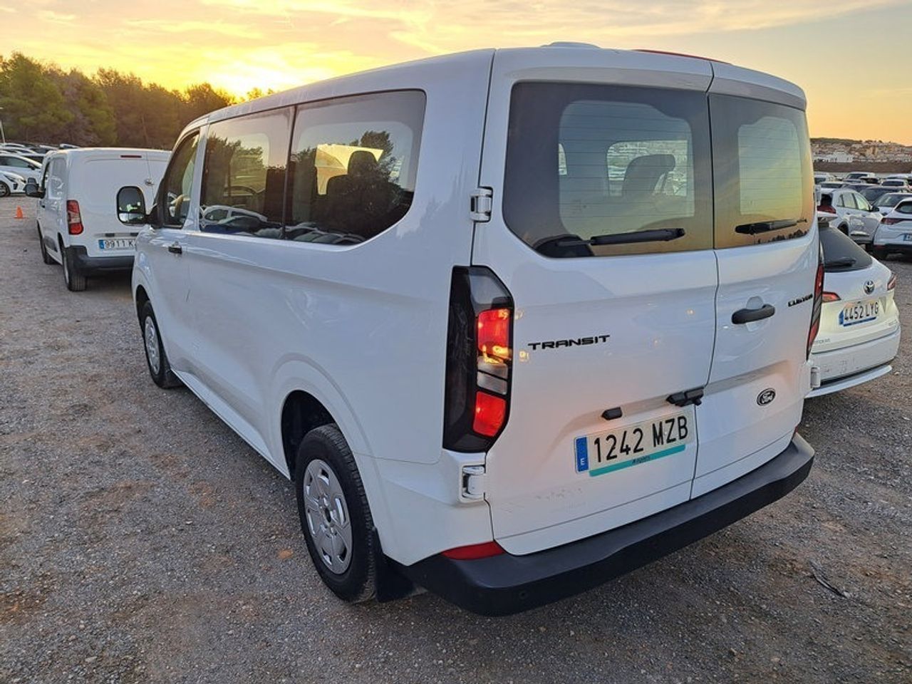 Ford Transit Custom Kombi 2.0 Ecoblue 100kw 320 L1 Trend - Foto 2
