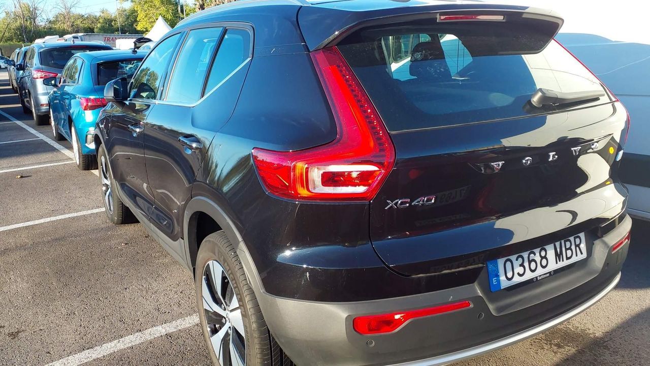 Volvo Xc40 1.5 T4 Recharge Phev Essential Auto - Foto 2