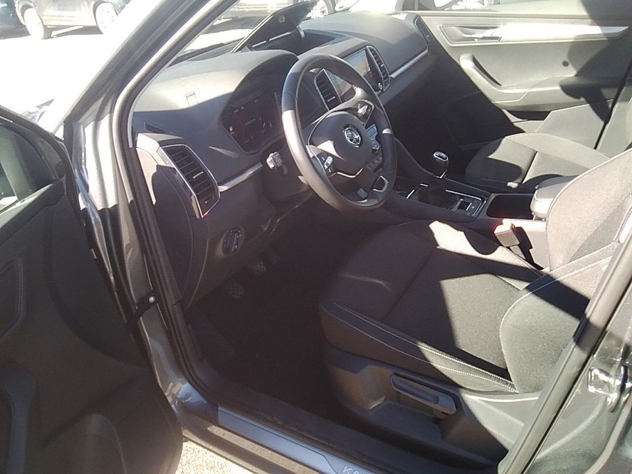 Skoda Karoq 2.0 Tdi 85kw (115cv) Ambition - Foto 2