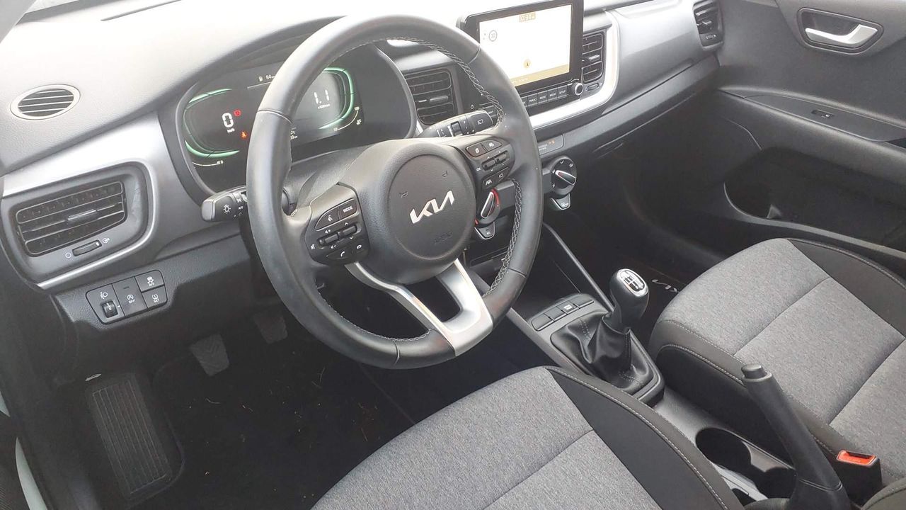 Kia Stonic 1.0 T-gdi 74kw (100cv) Mhev Mt Concept - Foto 2