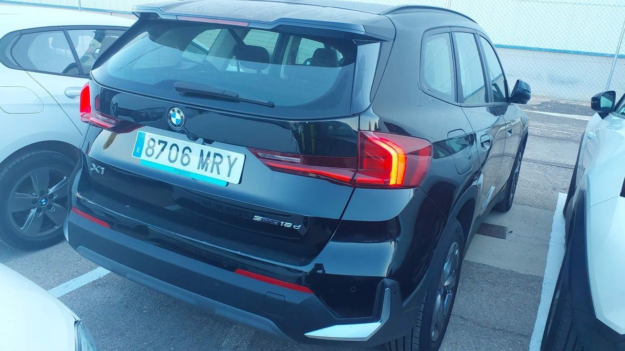 Bmw X1 Sdrive18d - Foto 2
