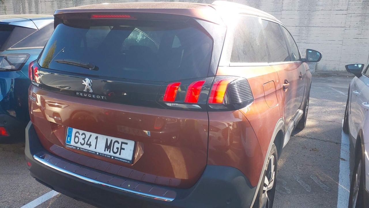 Peugeot 5008 1.5 Bluehdi 96kw S&s Allure Pack Eat8 - Foto 2