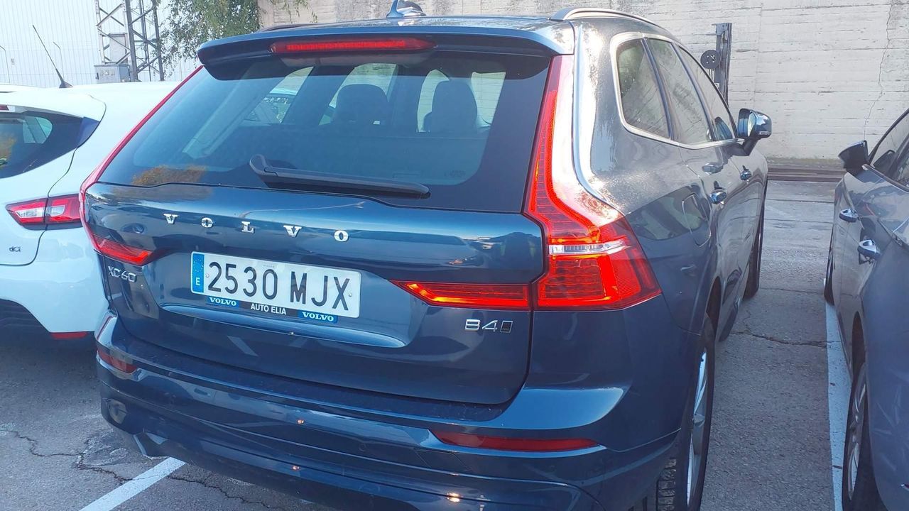 Volvo Xc60 2.0 B4 D Awd Core Auto - Foto 2