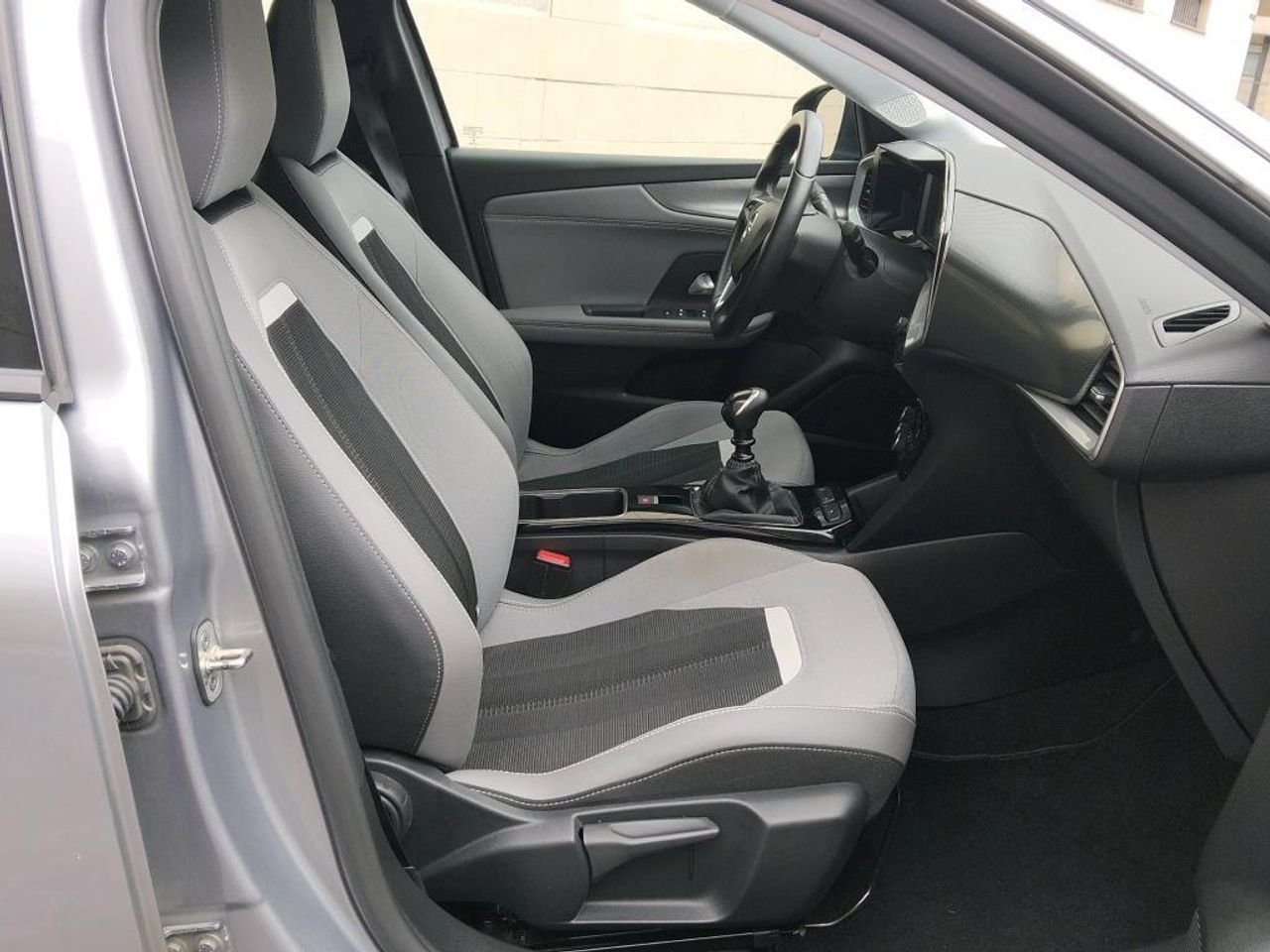 Opel Mokka 1.5 D Business Elegance - Foto 2