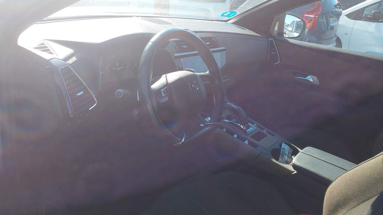 Ds Ds 7 Crossback 1.6 E-tense 225 Auto Bastille + - Foto 2