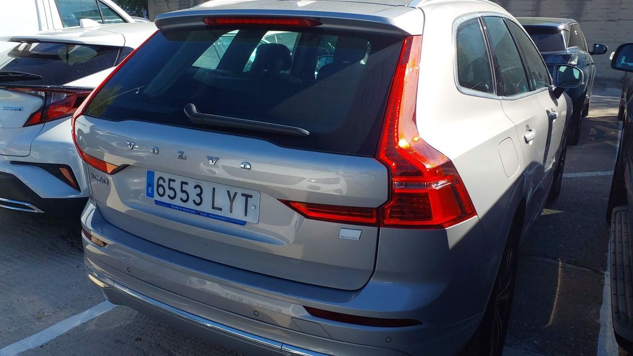 Volvo Xc60 2.0 T6 Awd Recharge Inscription Exp Auto - Foto 2