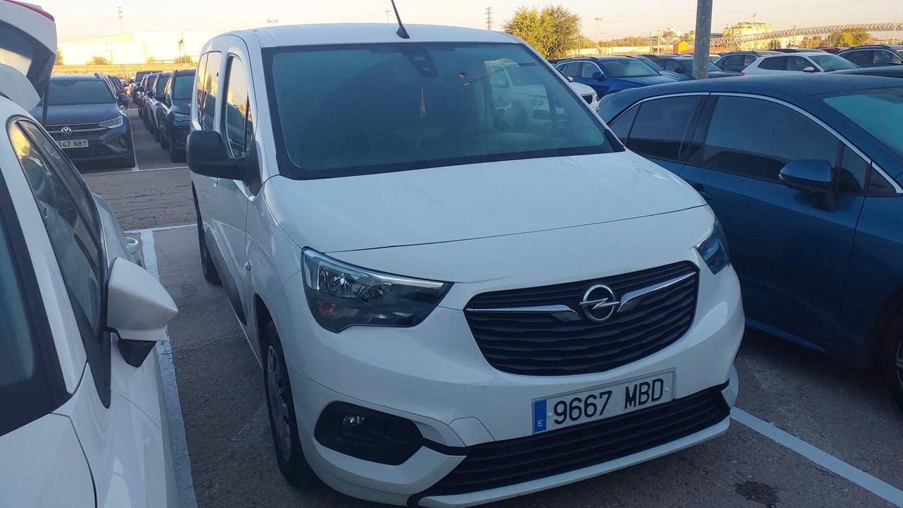 Opel Combo 1.5 Td 75kw (100cv) S/s Edition Plus Xl - Foto 2